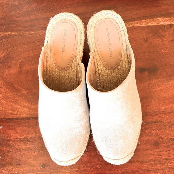 EUC Banana Republic Espadrille Wedge Mule - Picture 5 of 8